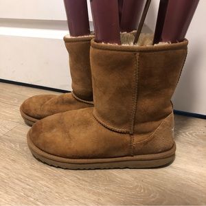 Ugg ladies winter snow boots size 6